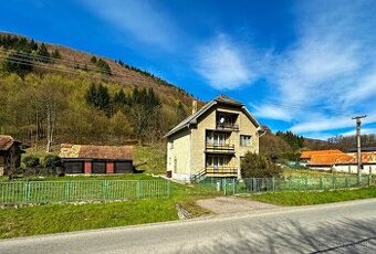 Veľký rodinný dom v obci Hrabičov (Žarnovica)
