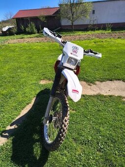 Yamaha TT 350