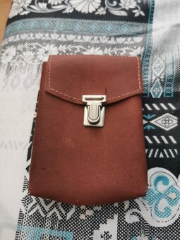 Elegantné a praktické kožené puzdro