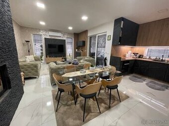 MH250- Zľava 5000,-Eur-4 izbová novostavba v Kolárove