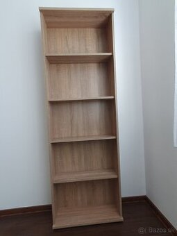 Viacúčelový regál