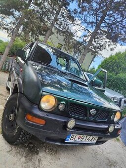 Nissan Terrano II