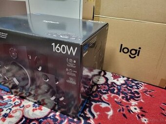 Logitech Z607