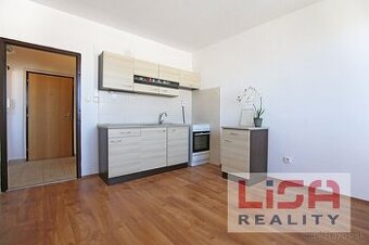 Zrekonštruovaný 1-izbový byt s lodžiou priamo v centre mesta