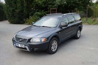 Volvo XC70 D5 136kw, 4x4, ťažné 1800kg
