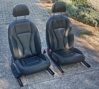 Kožené sedačky Audi
