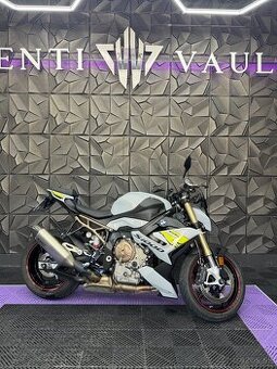 BMW S1000R