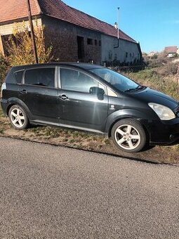 Toyota Corolla Verso na náhradné diely