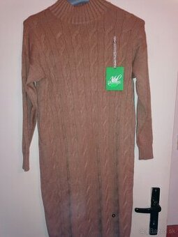 Hnedé pletené šaty