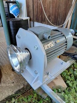 Predam elektromotor - 1