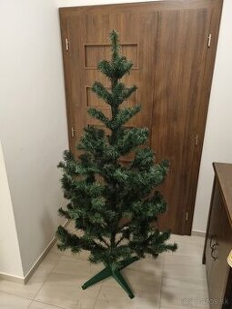 Darujem vianočný stromček