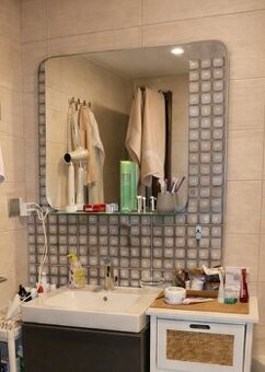 Darujem zrkadlo do kupeľne