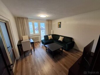 zariadený 3izb. zrekonštruovaný byt-loggia-Sihoť2