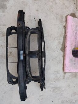 BMW e90 predná stena