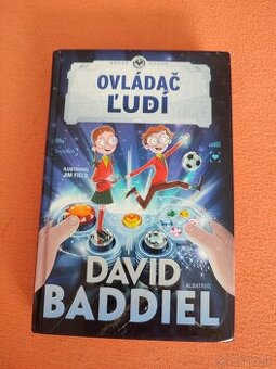 Kniha Ovládač ľudí, autor David Baddiel.