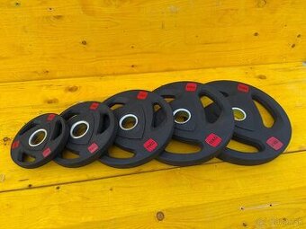 -- NOVÉ TRI-GRIP KOTÚČE BLADE 51MM [2.3€ / kg] --