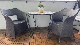 Stol a dve stolicky na balkon/terasu/zahradu