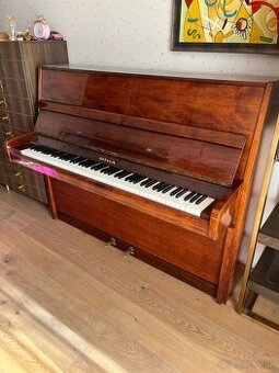 Predam piano Riga