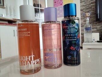 TELOVÉ SPREJE VICTORIA'S  SECRET, PINK