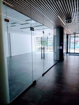 75,20 m2 - Exkluzívne obchodné priestory na prenájom Malacky