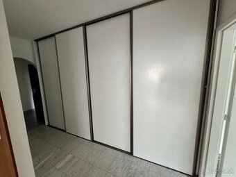 Darujem za odvoz Rolldor
