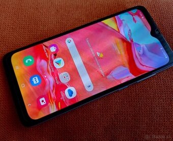 SAMSUNG Galaxy A70 5g 6GB/128GB  + nab. Kábel