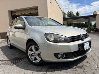 Vw golf 6 benzín highline Automat