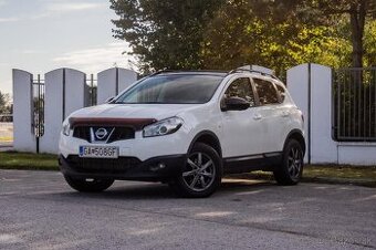 Nissan Qashqai 1.6 dCi 4x4-i Tekna / AJ NA SPLÁTKY/PROTIÚČET