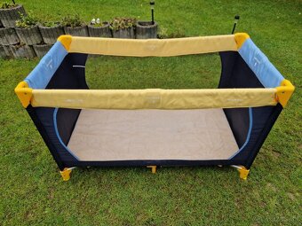 Hauck Dream n Play 120x60 Yellow/Blue/Navy cestovná postieľk
