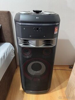 Domáci zábavný systém LG XBOOM 1800W s karaoke a DJ efektmi