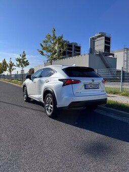 Lexus NX 300h AWD 2017