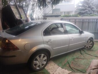 Predám na diely ford mondeo mk3 2.0 tdci - 1