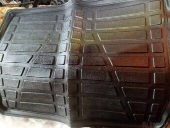 Gumené rohože do kufra HYUNDAI KONA a FIAT GRANDE PUNTO