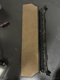 Land Rover Discovery 3 zadný tapacir kufor