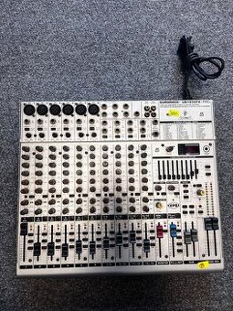Mix Behringer EURORACK UB1832FX-PRO