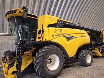 Predám kombajn New Holland CR 8.90