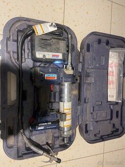 Predam Aku dekalamitku