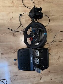 Logitech G29 Driving Force Racing Wheel + pedále + Driving F