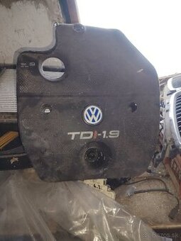 Kryt motora golf 4