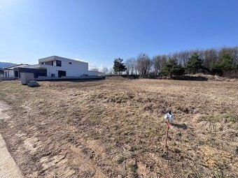 Na PREDAJ stavebných 1.178 m2 Bardejove - mč. BNV.