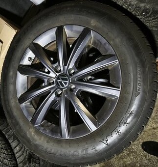 5x112,r17,Volkswagen-6,5J,et38,215.65.17.Dunlop-2024-7,2mm