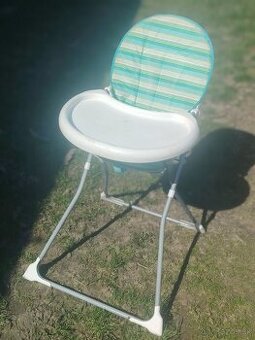 Jedálenská stolička