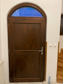 Vchodové dvere so zárubňou celodrevené - dubové + doprava  - 1