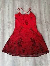 Dámske červené letné šaty na ramienka. Veľkosť:42