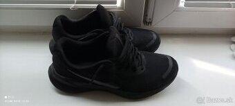 Predám Nike Revolution 7