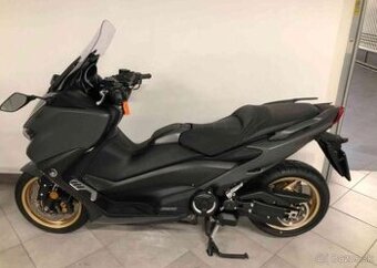 YAMAHA T MAX 530 DX PLNA VYBAVA 12 500 eur.