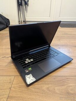 Asus ROG STRIX G15 2022 - 1