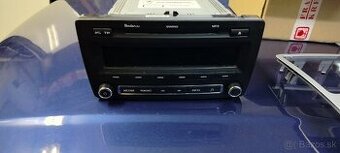 Škoda Octavia rádio - 1