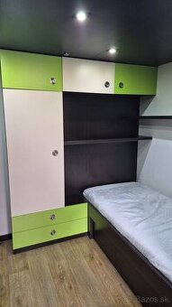 Darujem za symbolicku cenu 40euro skrinu s posteľou - 1