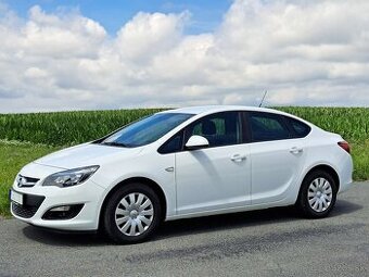 Opel Astra 1.6 16V 85kw,r.v.2016---42000km ČR
